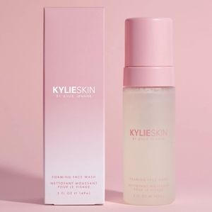 Kylieskin Foaming Face Wash
